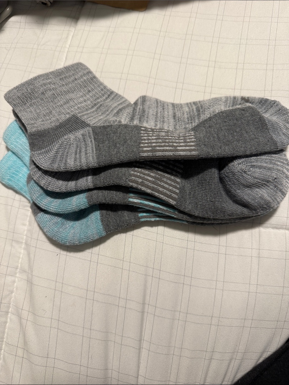 Women’s  Grey Ankle Socks with Blue Accents - Pack